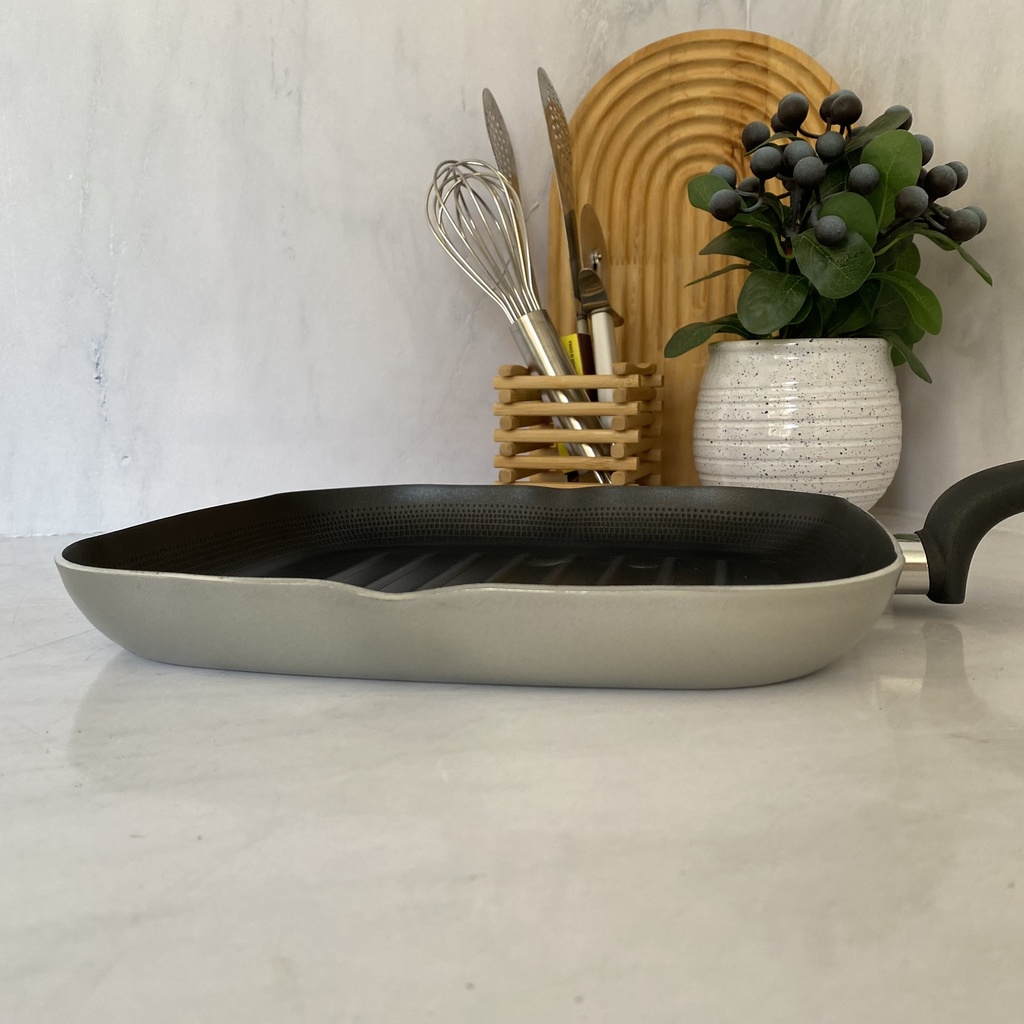 The Wall Poele A Grille 28X28Cm Silver