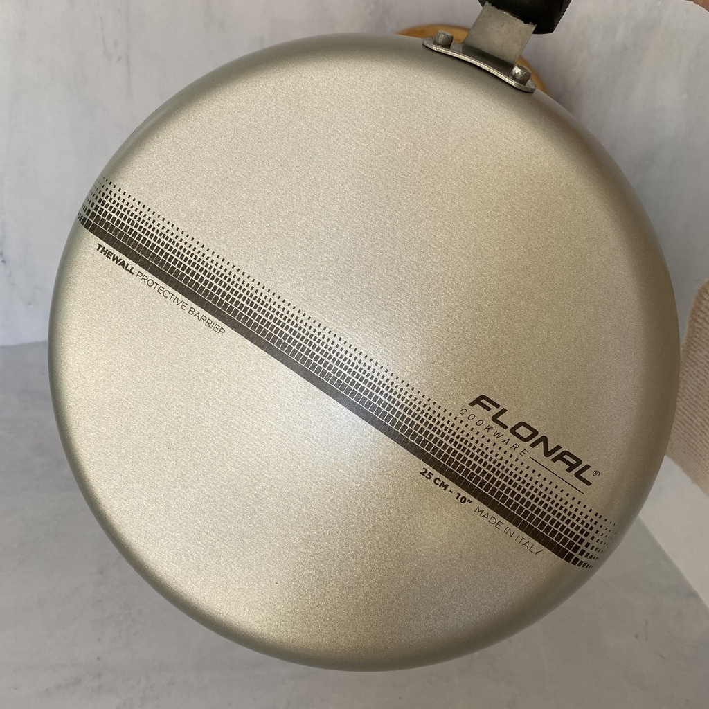 The Wall Crepiere 25Cm Silver