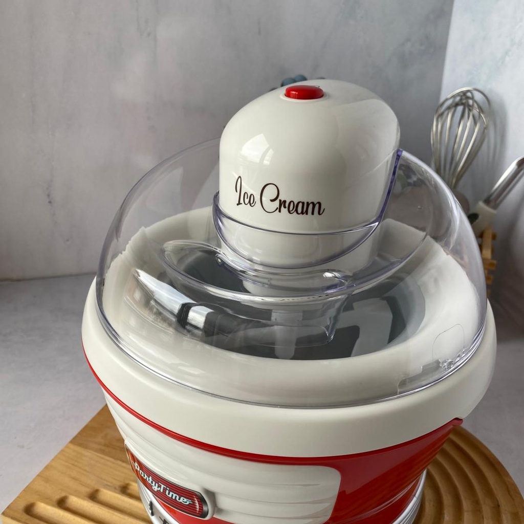 Party Time Machine A Glace Rouge