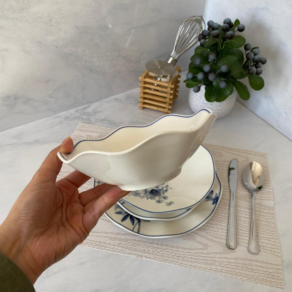Service de table NESRIN – 24 pièces