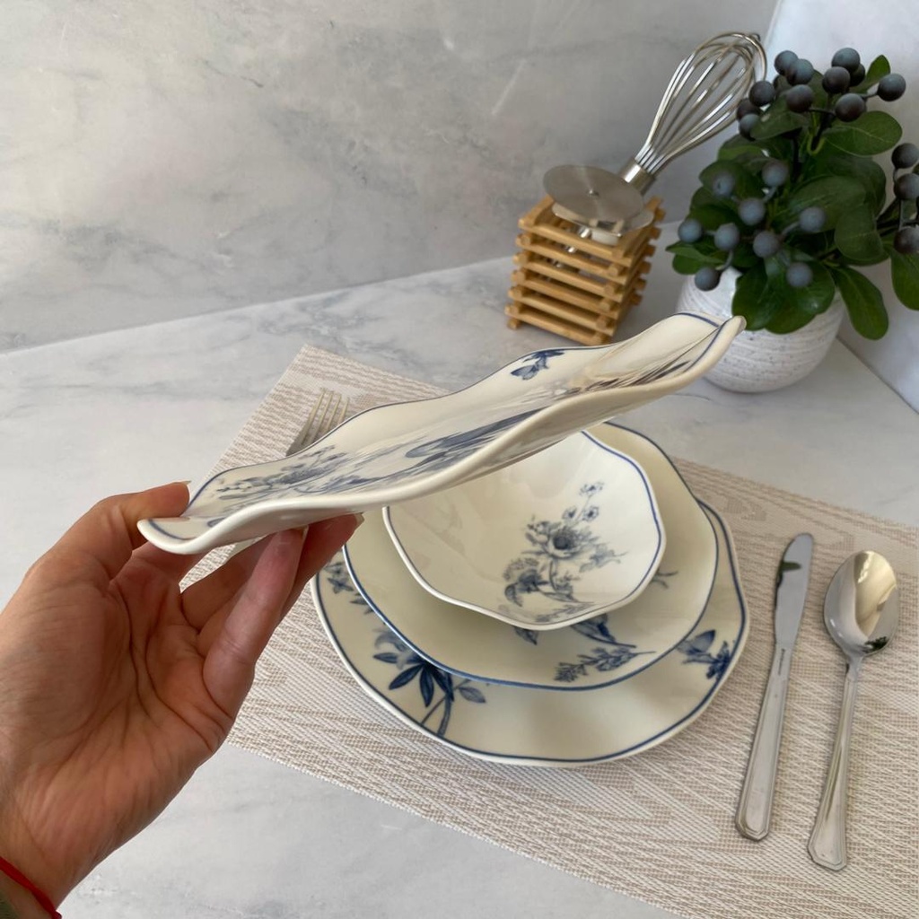 Service de table NESRIN – 24 pièces