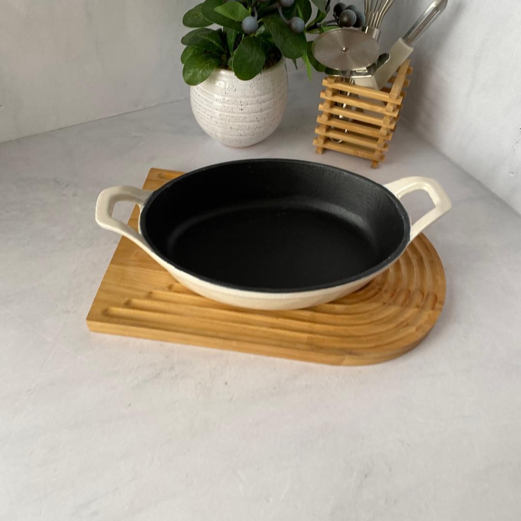 POELE EN FONTE 24CM BEIGE