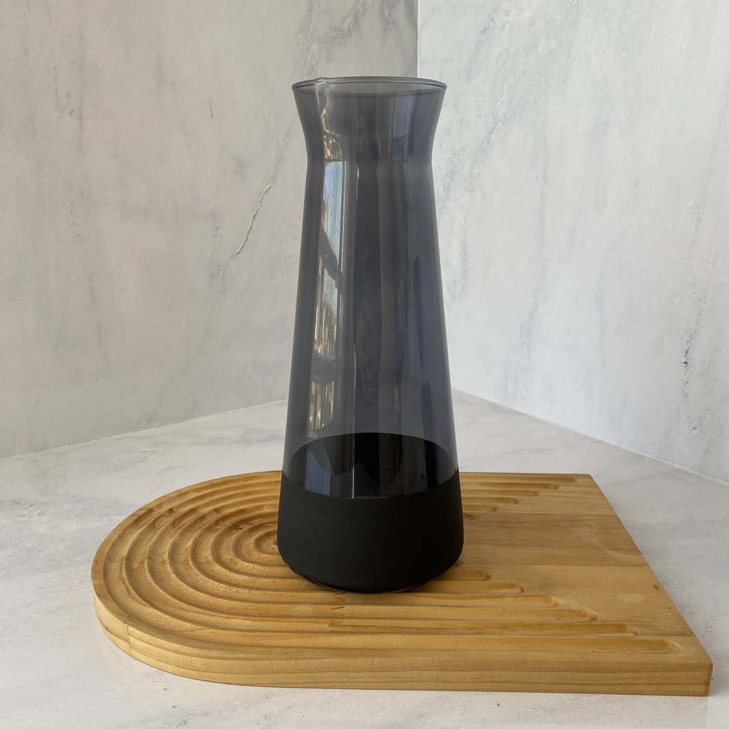 Carafe Matte Noir  114.5 Cl