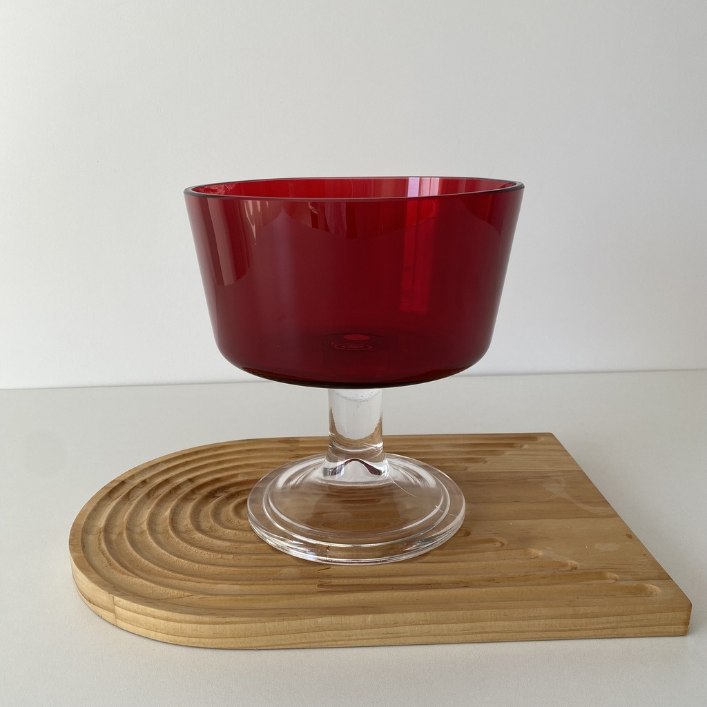 Alis Coupe A Pied Rouge Petite