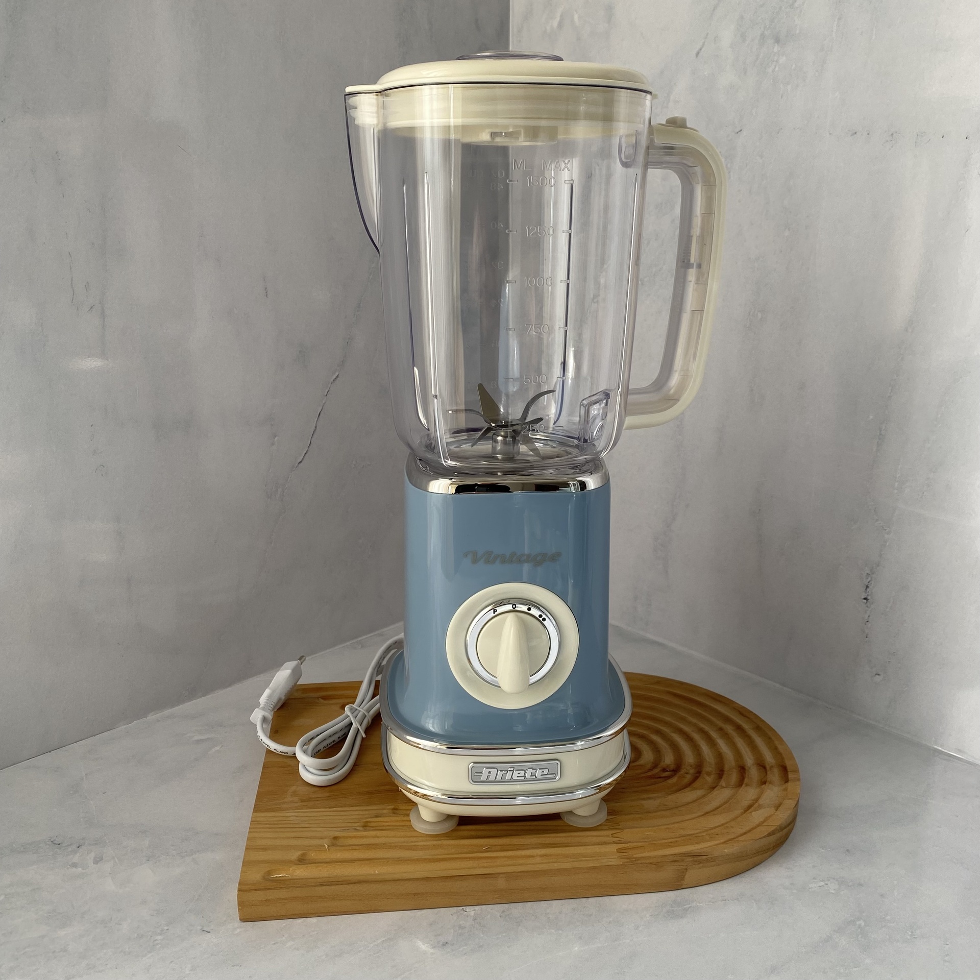 [00C056815AR0] Blender 1.5L, 500W, 6 lames bleu
